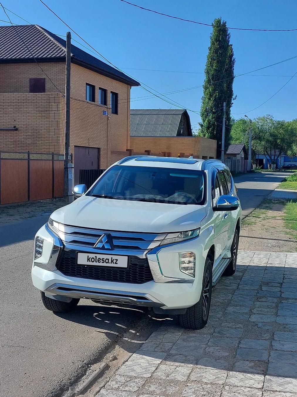 Mitsubishi Montero Sport 2023 г.