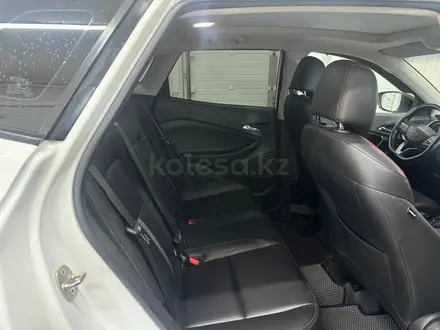 Chevrolet Tracker 2022 года за 5 740 050 тг. в Астана – фото 10