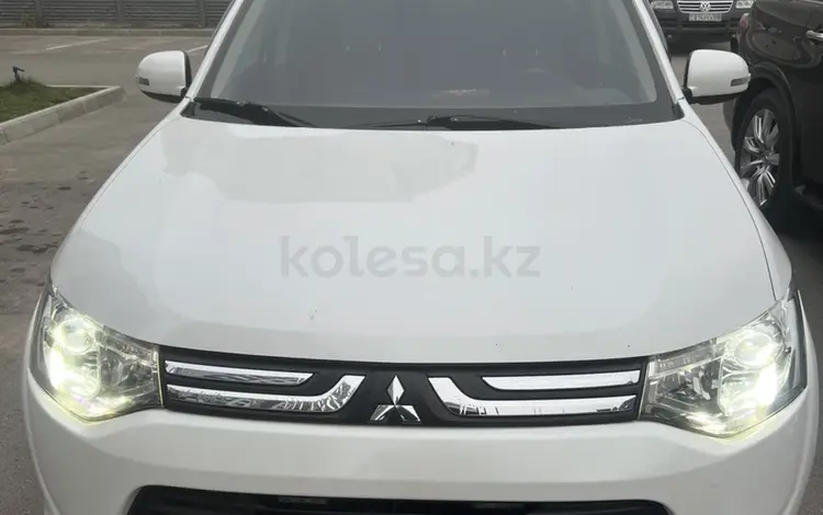 Mitsubishi Outlander 2012 годаүшін8 555 555 тг. в Шымкент