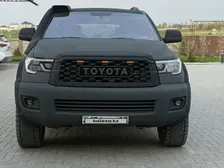 Toyota Sequoia, 2011