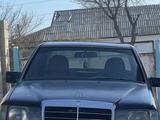 Mercedes-Benz E 200 1988 годаүшін480 000 тг. в Толе би