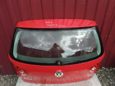 Крышка багажника на Volkswagen Golf 5 за 70 000 тг. в Караганда – фото 6