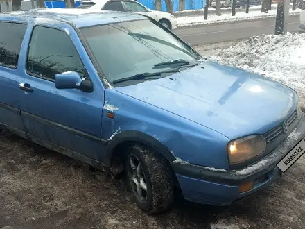 Volkswagen Golf 1993 года за 800 000 тг. в Алматы – фото 2