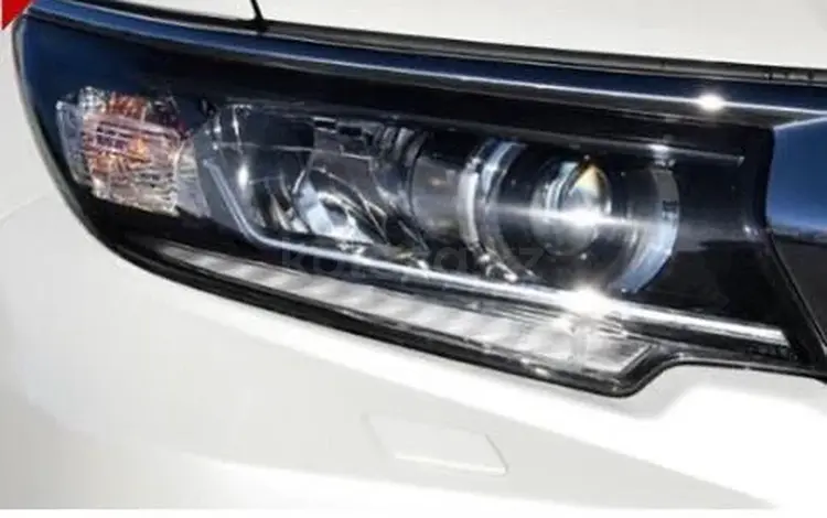 Стекло фар за 34 000 тг. в Алматы