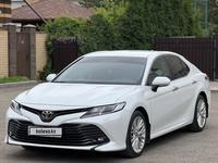 Toyota Camry 2019 года за 14 000 000 тг. в Актобе