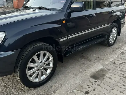 Toyota Land Cruiser 2004 года за 11 000 000 тг. в Алматы – фото 2