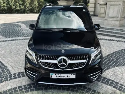 Mercedes-Benz V 300 2022 года за 61 000 000 тг. в Алматы