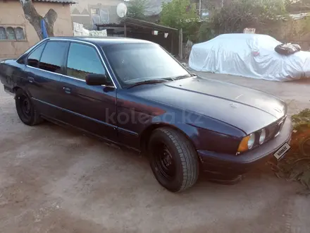 BMW 525 1992 года за 1 100 000 тг. в Сарыкемер – фото 4