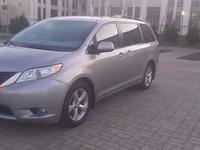 Toyota Sienna 2012 года за 12 000 000 тг. в Актау