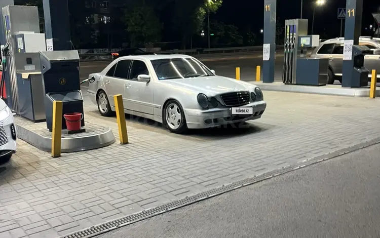 Mercedes-Benz E 320 1999 года за 3 950 000 тг. в Алматы