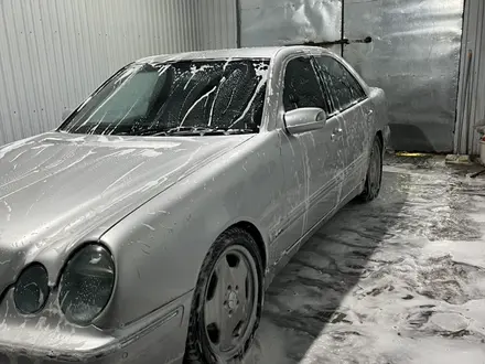 Mercedes-Benz E 320 1999 года за 3 950 000 тг. в Алматы – фото 7