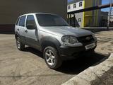 Chevrolet Niva 2011 годаүшін2 500 000 тг. в Караганда – фото 2