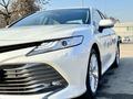 Toyota Camry 2020 годаfor16 300 000 тг. в Алматы – фото 13