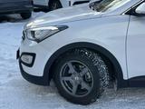 Hyundai Santa Fe 2014 годаfor9 800 000 тг. в Актобе – фото 2