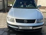 Volkswagen Passat 1998 годаүшін3 500 000 тг. в Темиртау