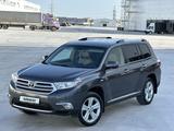 Toyota Highlander 2011 года за 13 000 000 тг. в Караганда