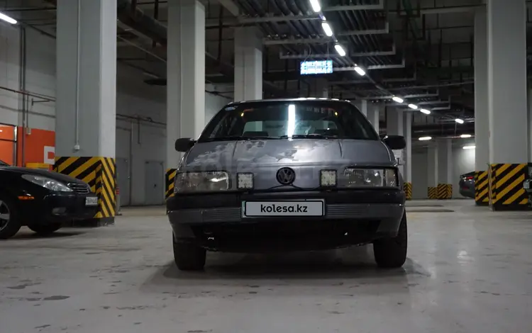 Volkswagen Passat 1990 года за 850 000 тг. в Астана