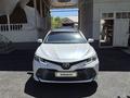 Toyota Camry 2020 года за 14 600 000 тг. в Шымкент – фото 2