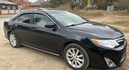 Toyota Camry 2014 года за 6 400 000 тг. в Актобе – фото 2