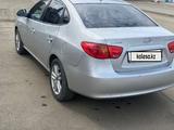 Hyundai Elantra 2006 года за 3 500 000 тг. в Уральск – фото 2