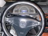 Mercedes-Benz C 200 2001 года за 2 150 000 тг. в Атырау – фото 4