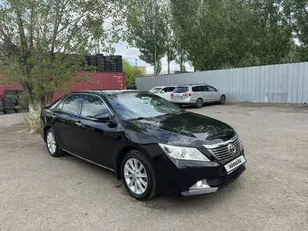 Toyota Camry 2013 года за 9 000 000 тг. в Астана – фото 3