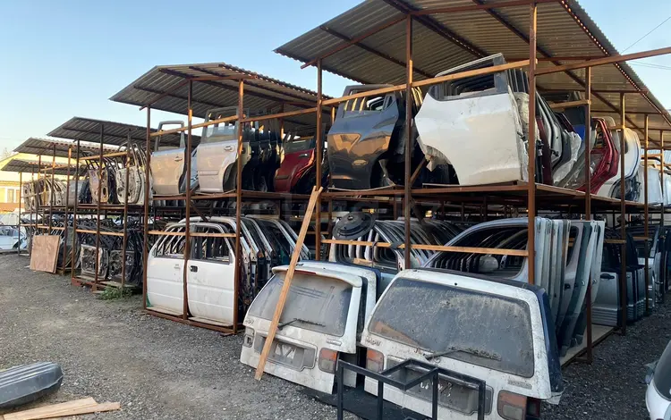 Дверь на Тойота из Японии за 50 000 тг. в Алматы