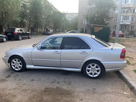 Mercedes-Benz C 200 1994 года за 2 300 000 тг. в Алматы – фото 4