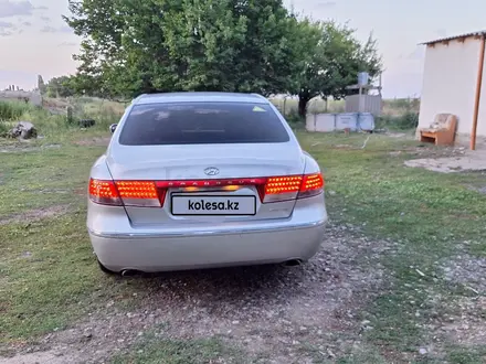 Hyundai Grandeur 2009 года за 4 300 000 тг. в Шолаккорган – фото 2