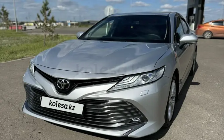 Toyota Camry 2018 года за 13 800 000 тг. в Павлодар