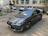 Lexus ES 250 2022 года за 25 500 000 тг. в Алматы – фото 4