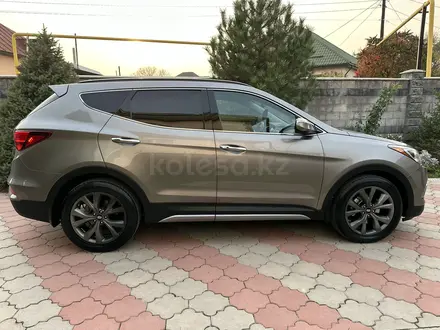 Hyundai Santa Fe 2017 года за 12 400 000 тг. в Алматы – фото 26