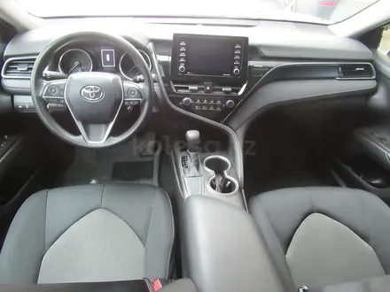 Toyota Camry 2021 года за 10 186 000 тг. в Алматы – фото 7