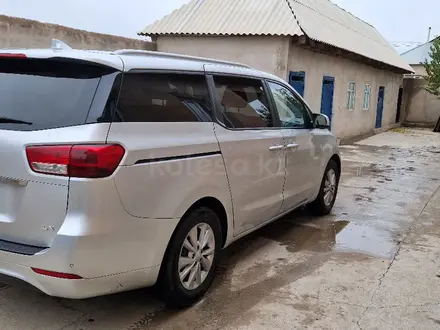 Kia Carnival 2015 года за 6 700 000 тг. в Арысь – фото 4