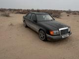 Mercedes-Benz E 250 1989 года за 900 000 тг. в Шиели – фото 4