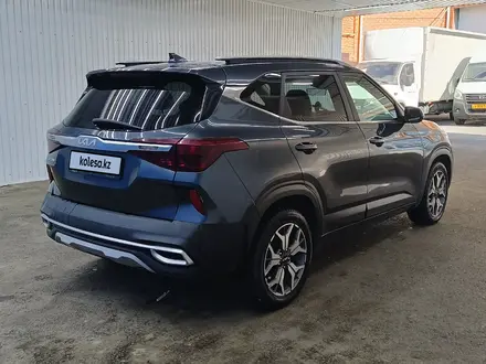 Kia Seltos 2022 года за 7 068 750 тг. в Актобе – фото 5