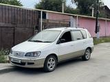 Toyota Ipsum 1998 года за 2 750 000 тг. в Алматы