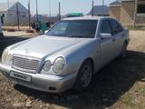 Mercedes-Benz E 200 1996 года за 2 800 000 тг. в Уральск – фото 3