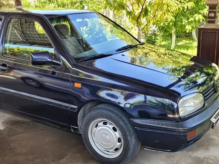 Volkswagen Golf 1994 года за 1 900 000 тг. в Шымкент – фото 2