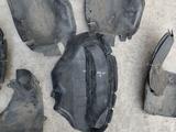 Подкрылок пластик задний левый правый за 10 000 тг. в Алматы