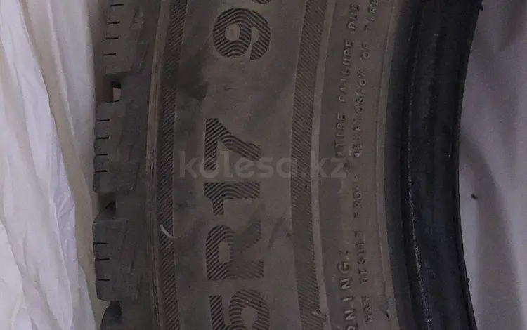 4шт Почти новые шины зимние 215/55R17for90 000 тг. в Кызылорда