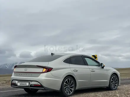 Hyundai Sonata 2021 года за 13 500 000 тг. в Алматы – фото 3