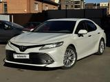 Toyota Camry 2018 года за 13 400 000 тг. в Кокшетау