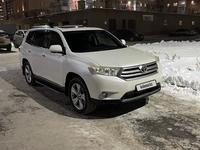 Toyota Highlander 2012 годаfor12 500 000 тг. в Астана