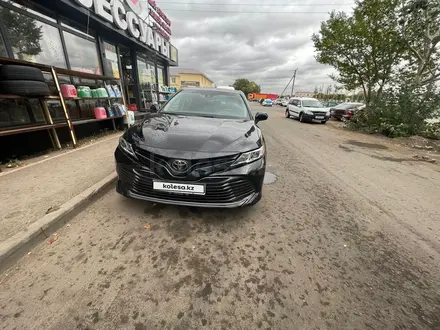 Toyota Camry 2019 года за 13 000 000 тг. в Астана – фото 4