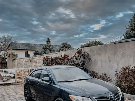 Toyota Camry 2009 года за 8 800 000 тг. в Шымкент