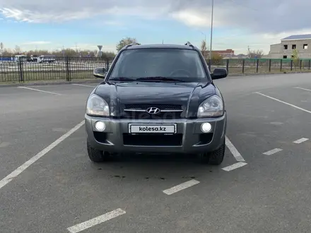 Hyundai Tucson 2008 года за 3 700 000 тг. в Уральск – фото 2