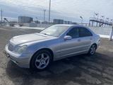 Mercedes-Benz C 320 2006 года за 3 300 000 тг. в Актобе – фото 2