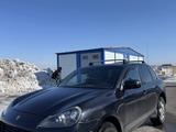 Porsche Cayenne 2007 года за 5 000 000 тг. в Астана