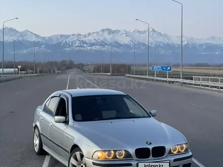 BMW 528 1996 года за 3 500 000 тг. в Алматы